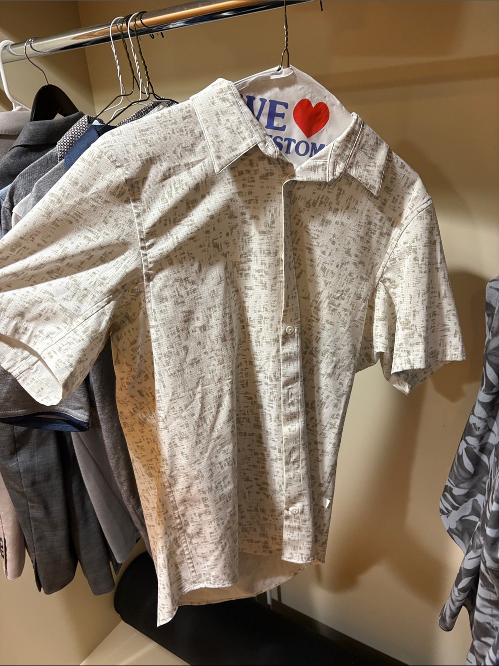 Men's Casual Short-Sleeve Button-Down Shirt - Cream Print